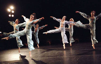 Charge, Bianca Johnson, Eden Mazer, Keith Sabado, Alexandra Berger, Paulina Danilczyk and Elisa Osborne, left to right. in Dusan Tynek Dance Theater