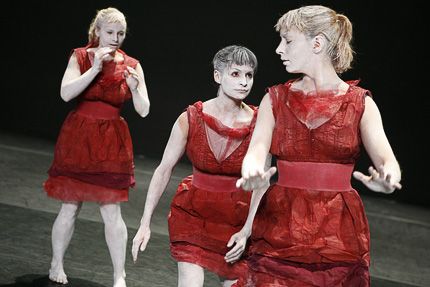 L to R: Samantha Allen, Elisabeth Motley, Shannon Gillen in <BR>Five Hundred by Fives in Fresh Tracks 2008