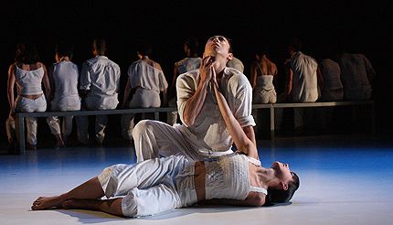 Gen Hashimoto, Mariana Cardenas in Jennifer Muller: The Works