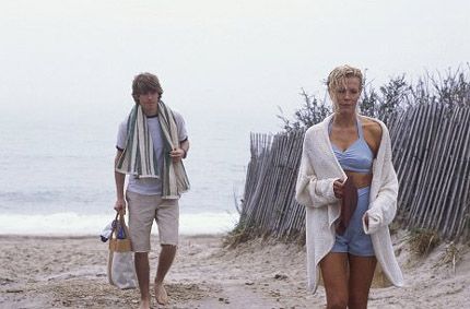 Offoffoff Film Review The Door In The Floor Movie By Tod Williams